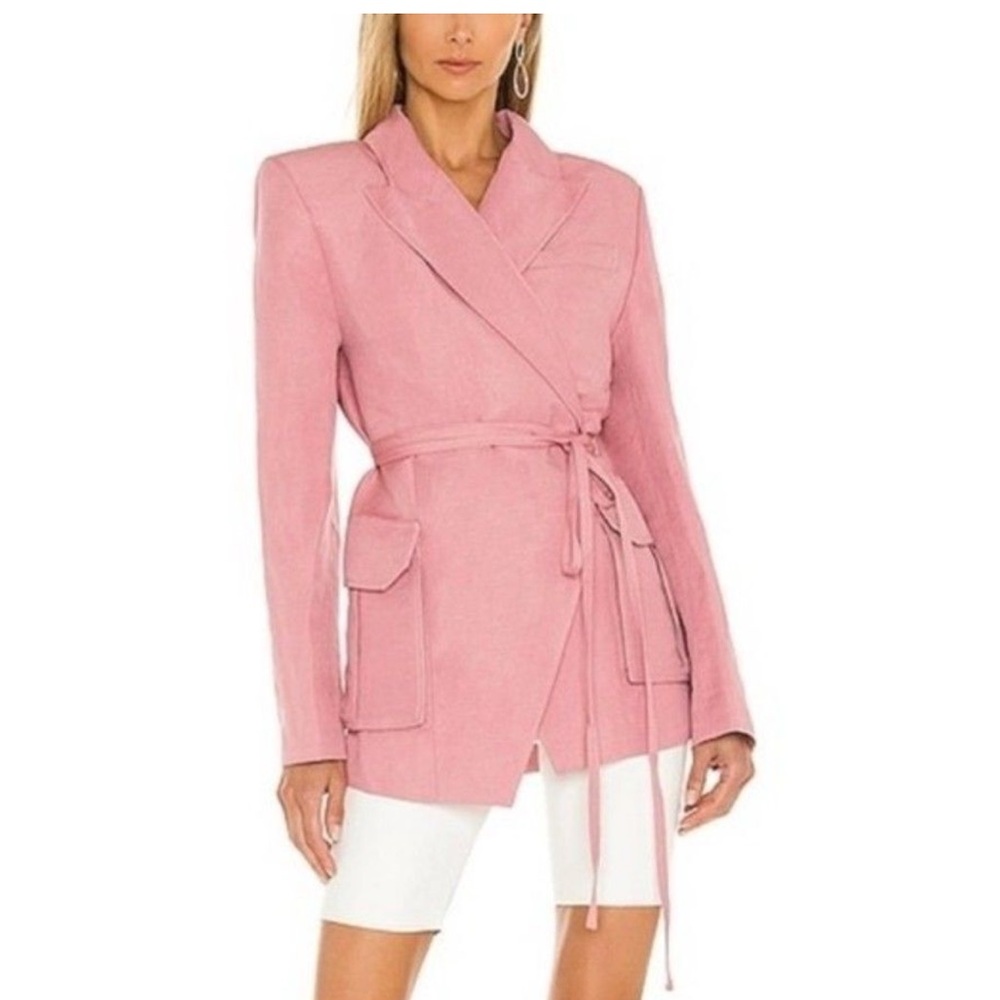 L'Academie Revolve Lightweight Blazer
Jacket Padded Shoulders Dusty Rose NEW - Picture 3 of 8
